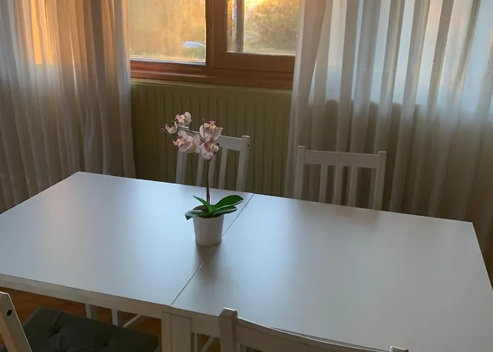 Aloka Bed & Breakfast Sopelana