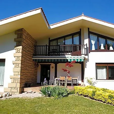 Aloka Bed and breakfast Sopelana