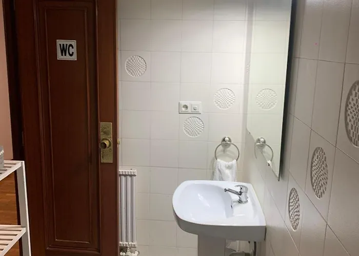 Aloka Bed & Breakfast Sopelana