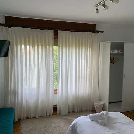 Bed and breakfast Aloka Sopela Sopelana