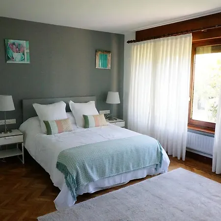 Bed and breakfast Aloka Sopela *